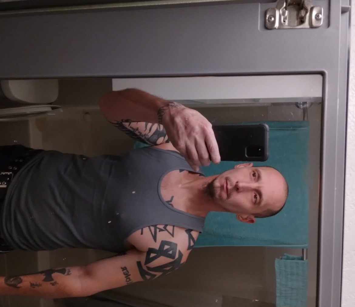 In Loving Memory of Jesse Wayne Walker Hickory, North Carolina